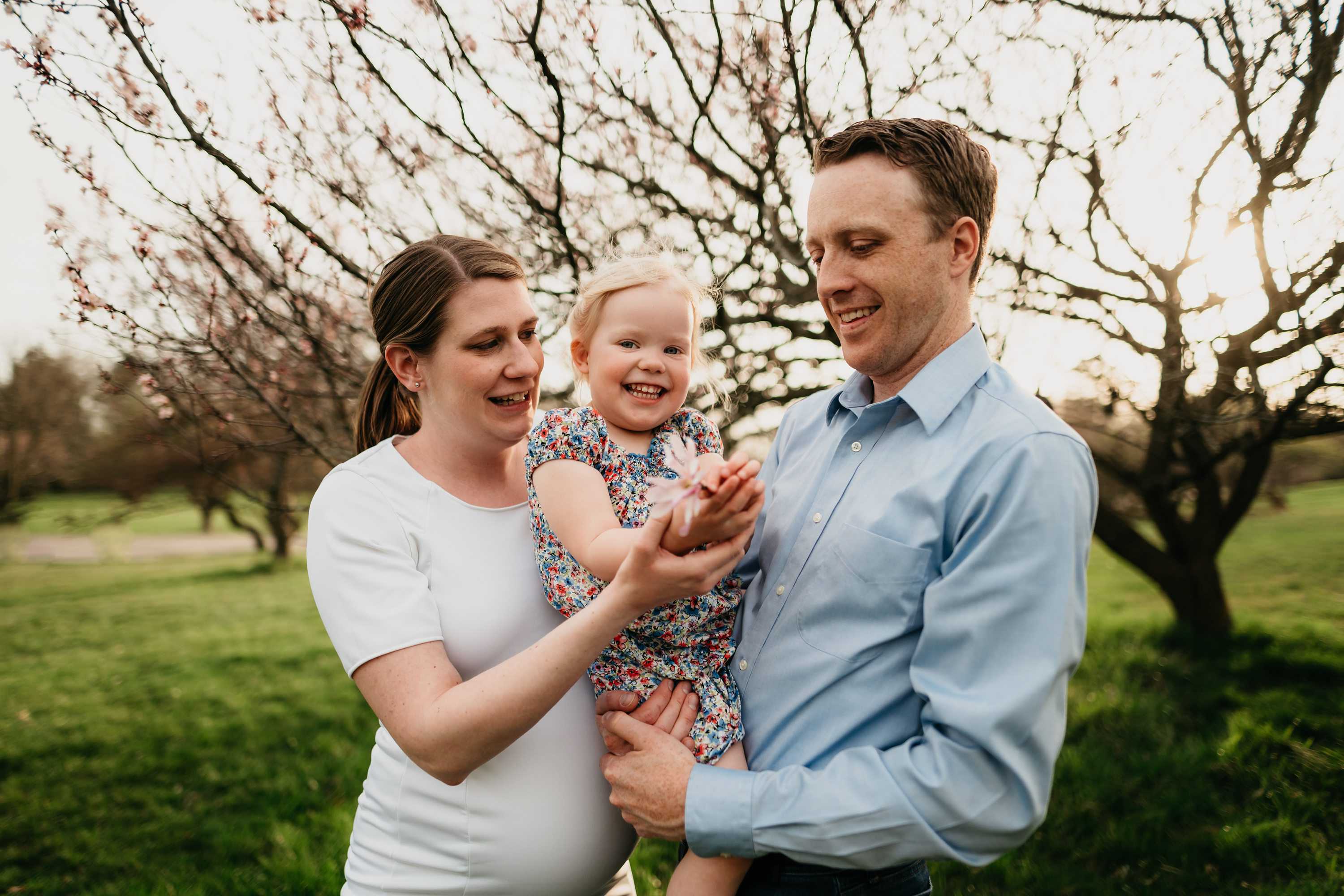 如何去做试管代孕,移植试管后保胎大概多少钱 移植试管后保胎大概多少钱