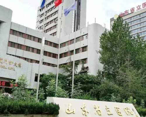 善月经量少的问题，从饮食和运动两方面入手。